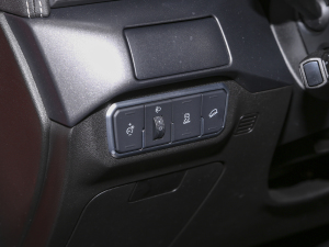 2023ԽҰ 2.0T  п؅^