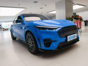 2021款GT First Edition 整体外观