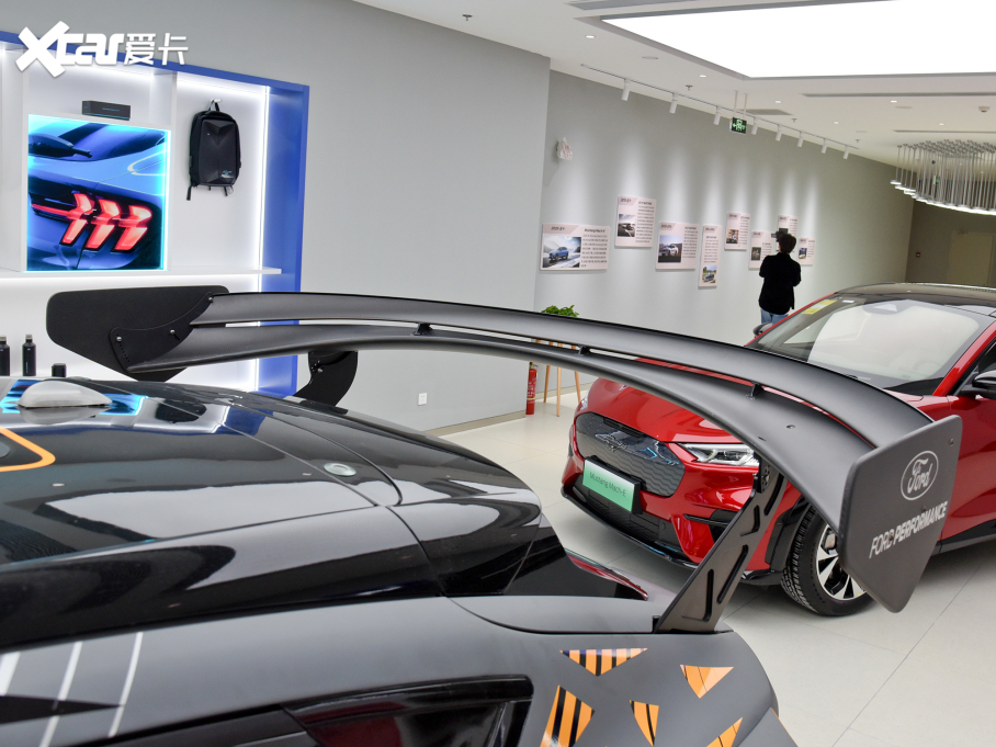 2021R Mustang Mach-E 1400