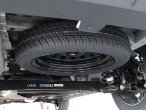 2021款1.5T 自动优悦版 7座 备胎