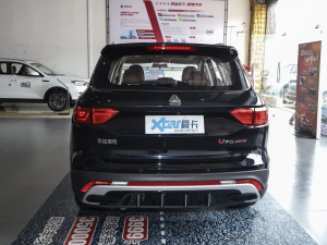 2022款1.5T 自动优悦版 7座 正后	