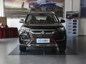 2022款1.5T 自动优悦版 7座 正前