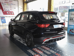 2022款1.5T 自动优悦版 7座 左后45度