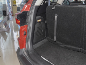 2022款1.5L 手动舒适型 7座 空间座椅