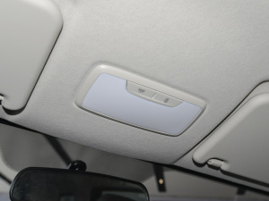 2022款1.5L 手动舒适型 7座 中控区