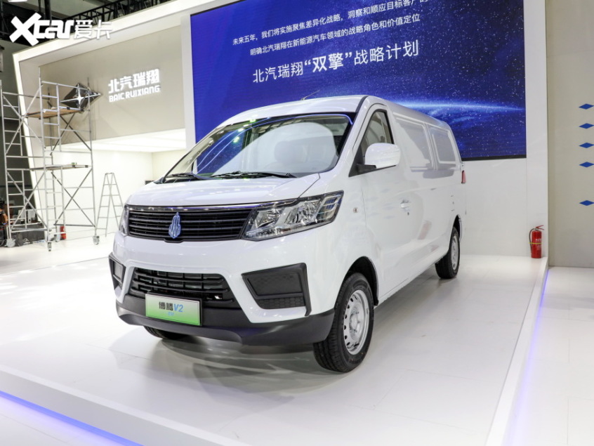 北汽瑞翔2022款博腾V2 EV