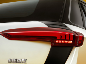2021款L400 4座 尾灯