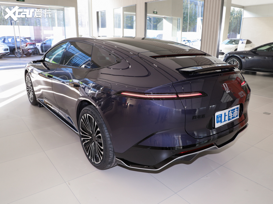 2023��S��12 700 ���������