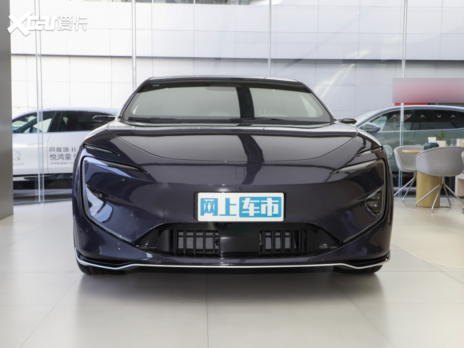 2023��S��12 650 ���GT��