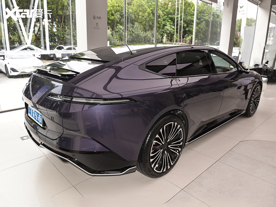 2023��S��12 700 ���������