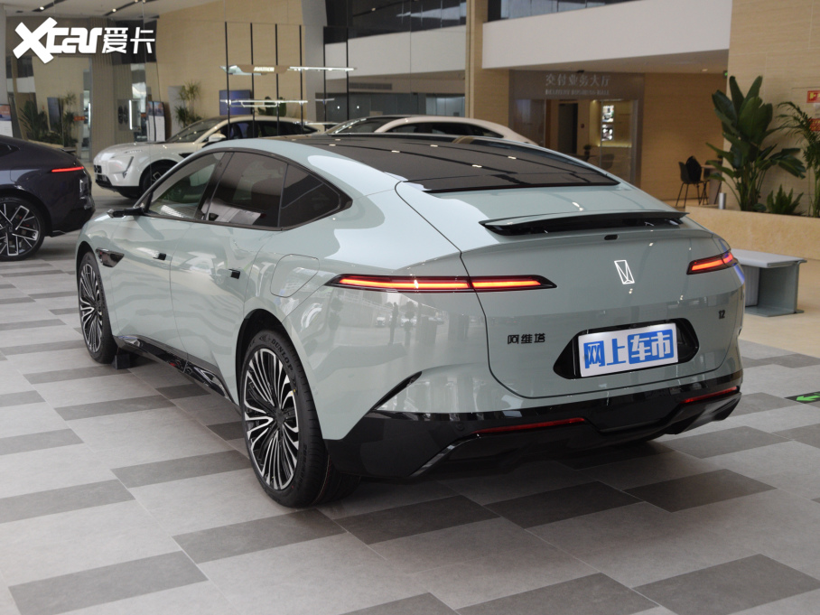 2023��S��12 700 ���������