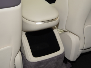 2024700 (q) п؅^(q)