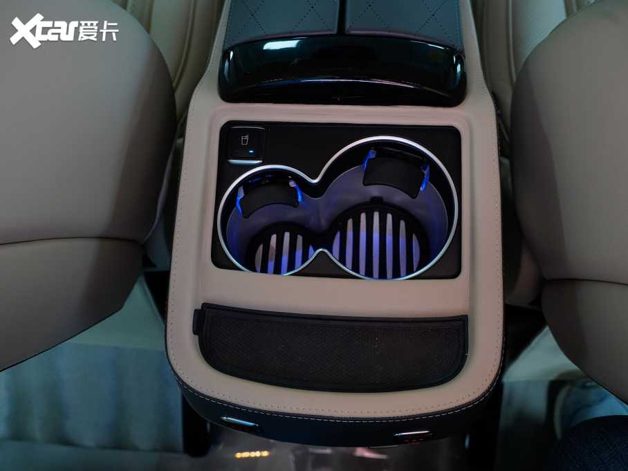 2021��˵ٰͺ� 2.0T �˵ٰͺ�M3 �p�T��