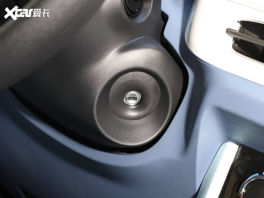 2022{BOX ׷L 331KM MA