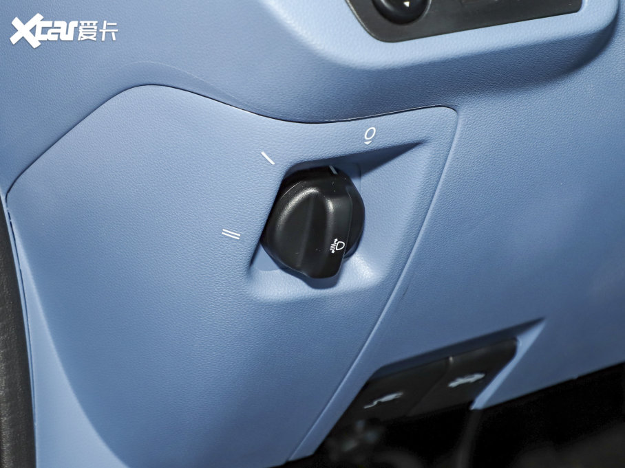 2022{BOX ׷L 331KM MA