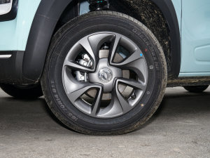 2022款追风版 351KM 进阶型 轮圈