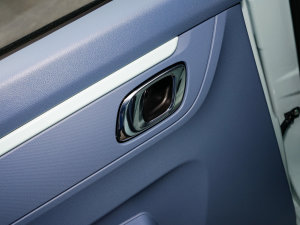 2022׷L 351KM ˜ п؅^