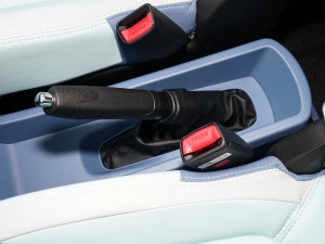 2022款轻风版 201KM 进阶型 驻车制动器