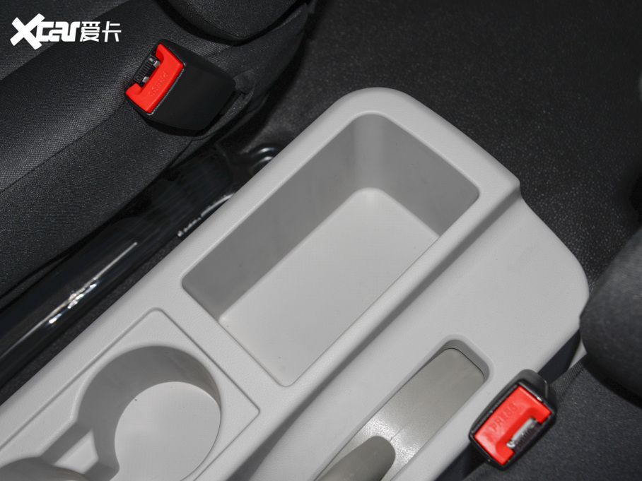 2022L(fng)M3 PLUS ˼Ҹ߹ʰ 1.5T m