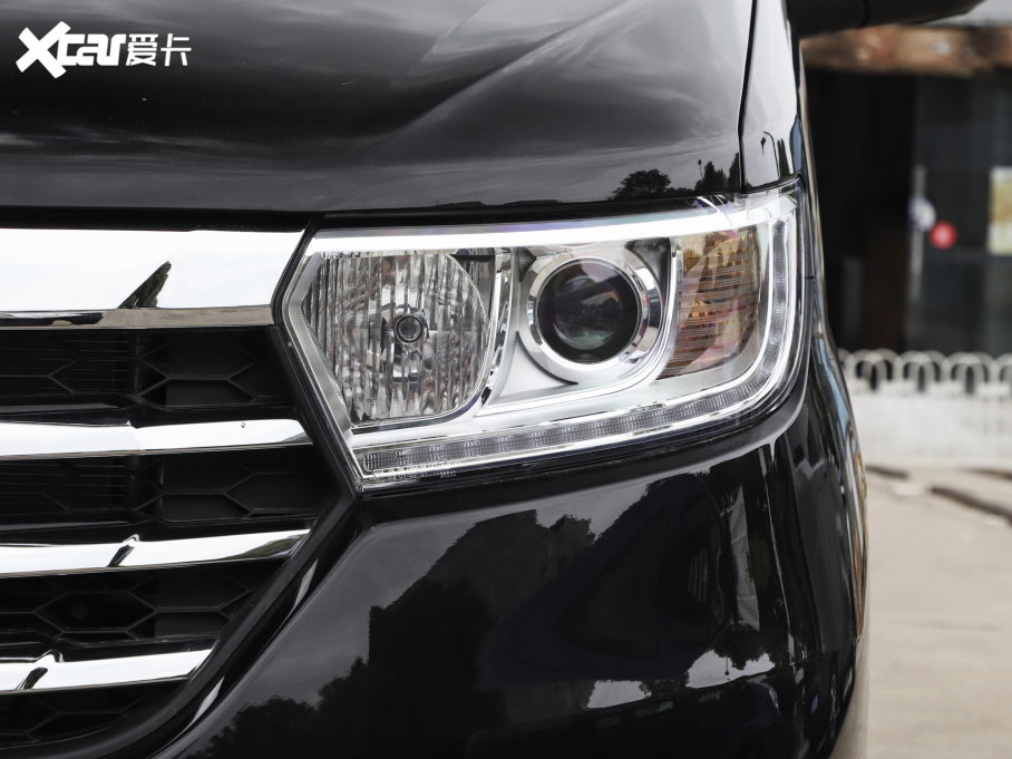 2023L(fng)M3 PLUS 1.8L 9m