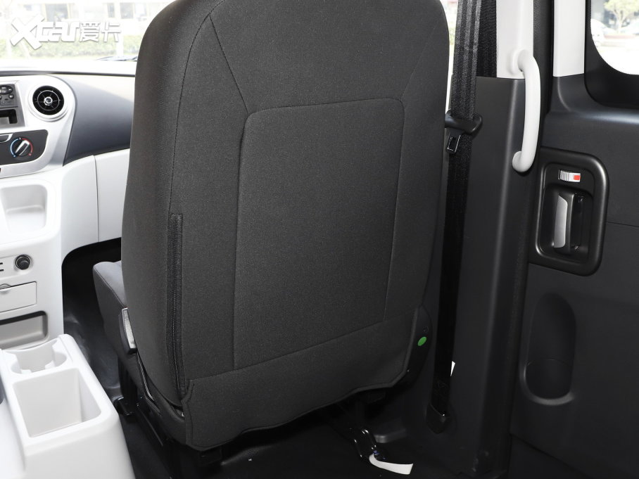 2023LM3 PLUS 1.5T 5/7