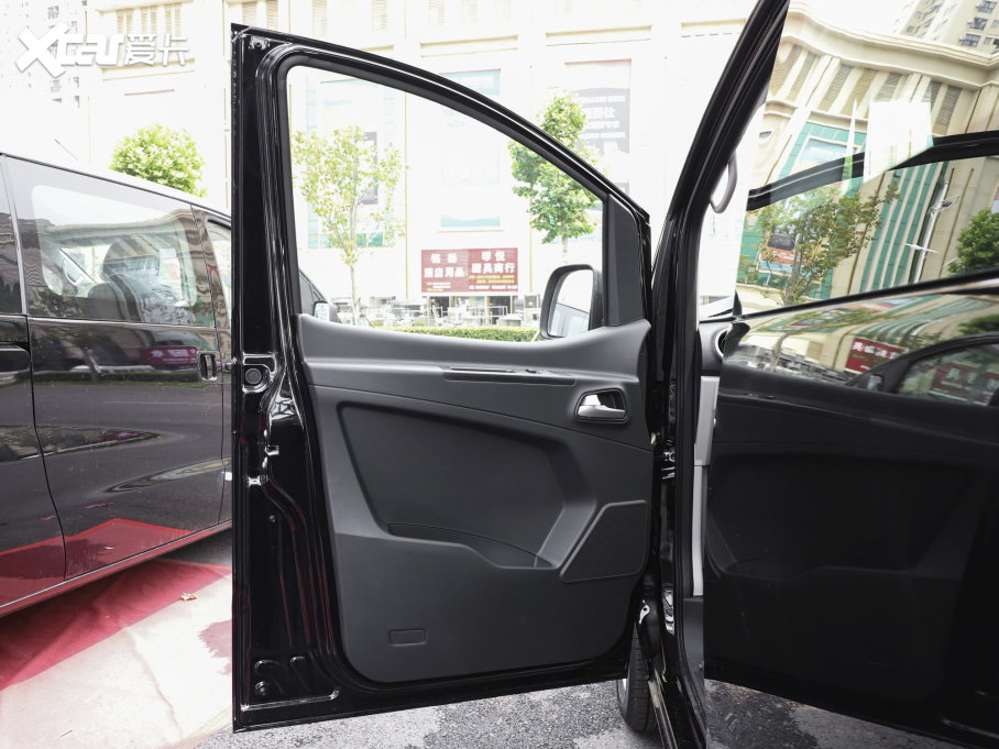 2023LM3 PLUS 1.5T 5/7