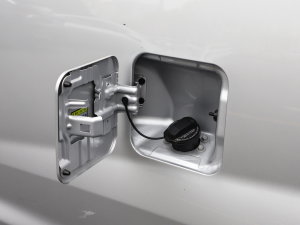 2023款PLUS 1.5T 7座智联版 油箱盖