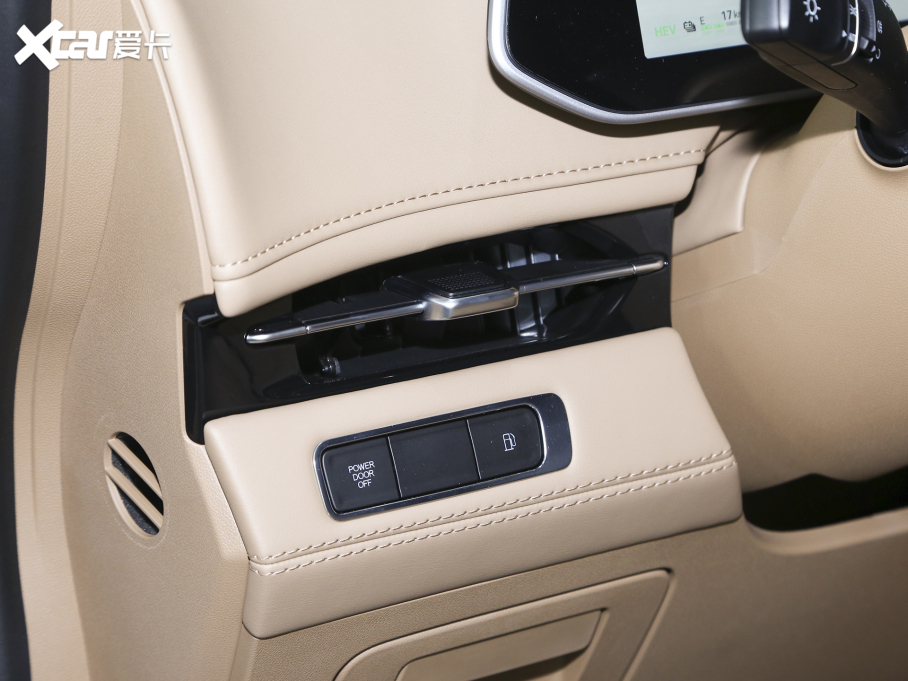 2024LRF8 PHEV  1.5T 150KM F