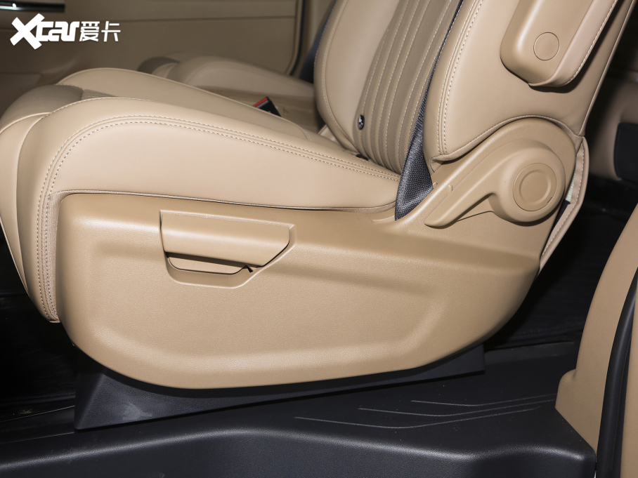 2024LRF8 PHEV  1.5T 150KM F