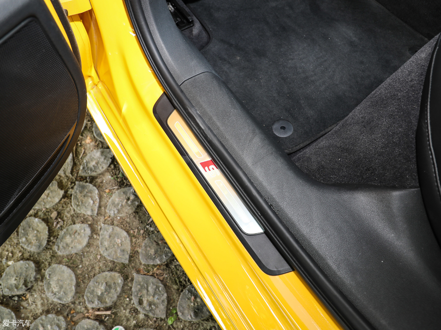 2018WA4L 30 40 TFSI \