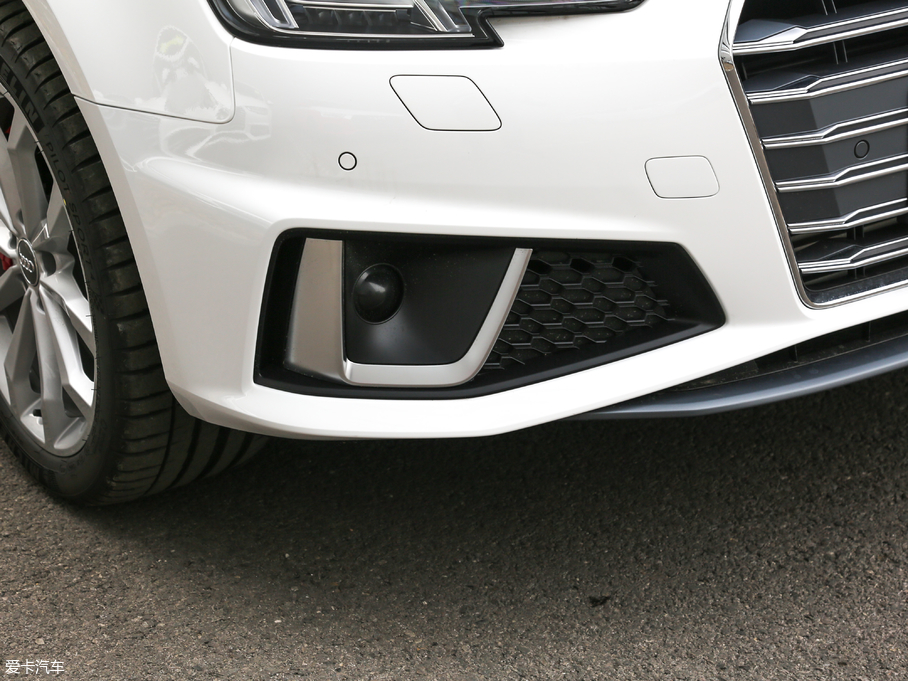 2019WA4L 45 TFSI quattro \Ӱ V