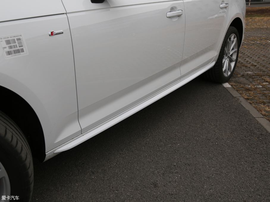 2019WA4L 45 TFSI quattro \Ӱ V