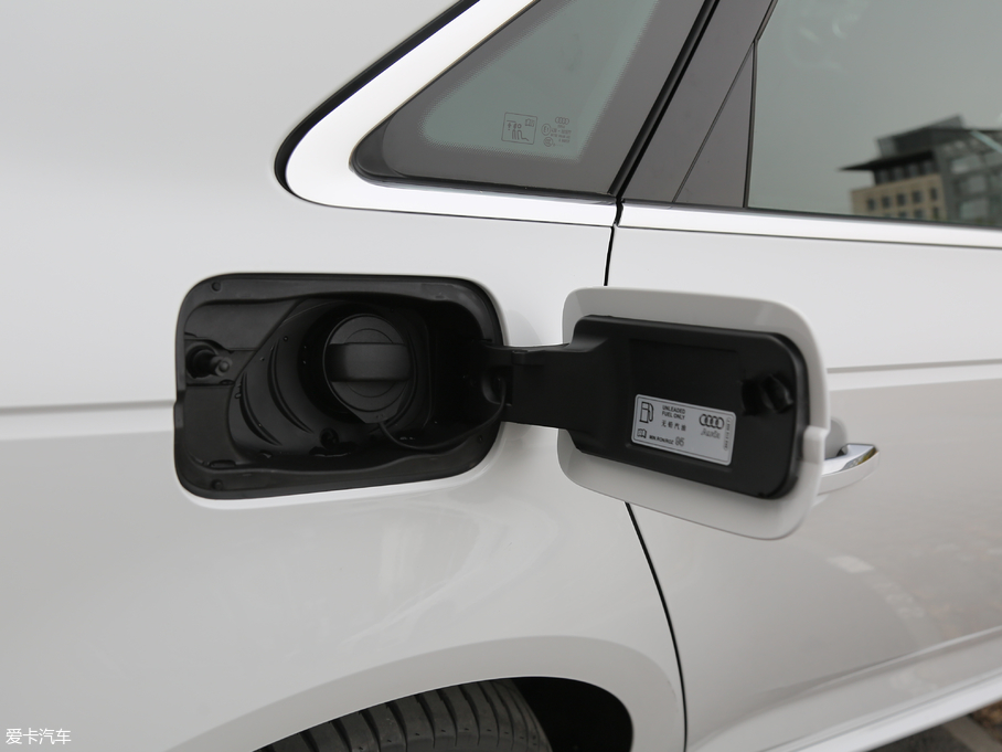 2019WA4L 45 TFSI quattro \Ӱ V