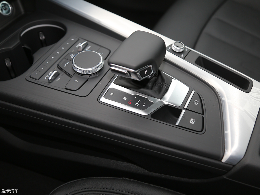 2019WA4L 45 TFSI quattro \Ӱ V