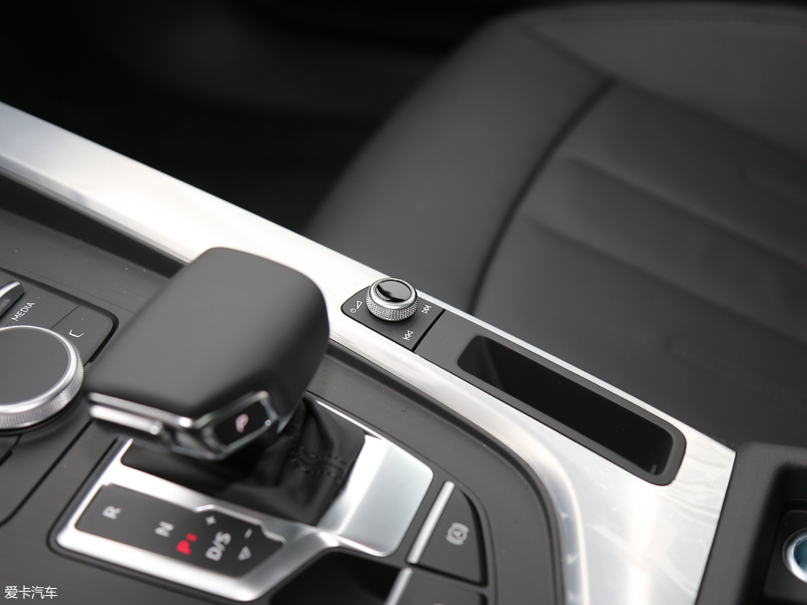 2019WA4L 45 TFSI quattro \(yn)Ӱ V