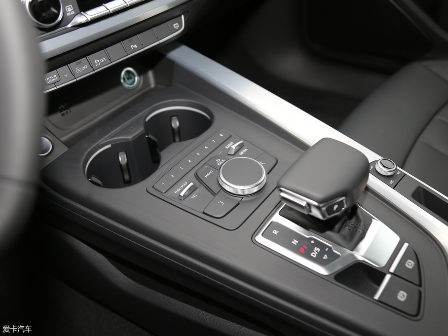 2019WA4L 45 TFSI quattro \Ӱ V