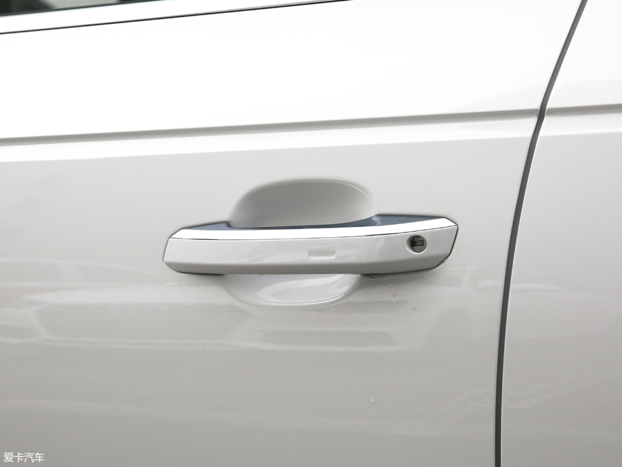 2019WA4L 40 TFSI r V