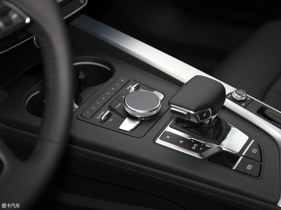 2019WA4L 40 TFSI r V