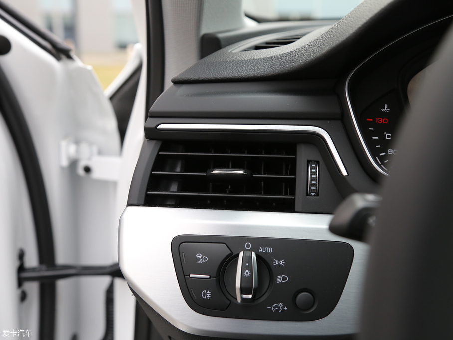 2019WA4L 40 TFSI r V