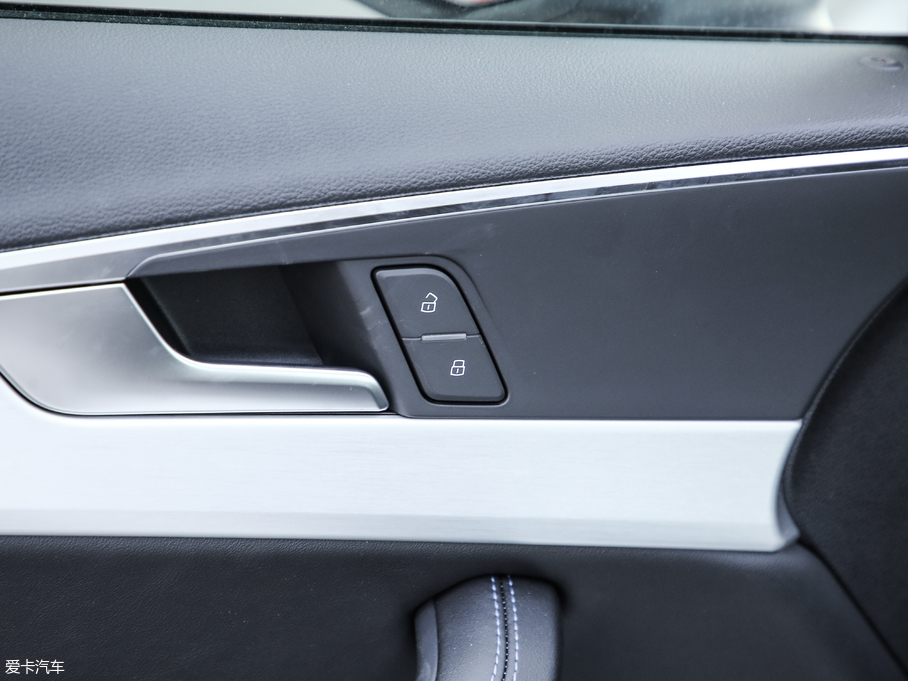 2019WA4L 40 TFSI \ V