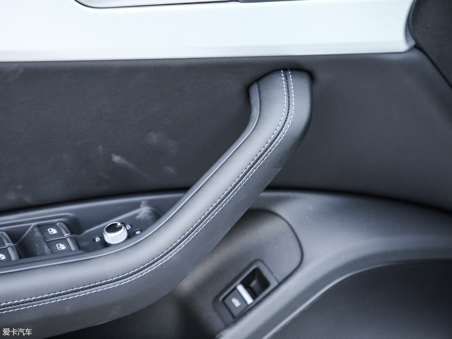 2019WA4L 40 TFSI \ V