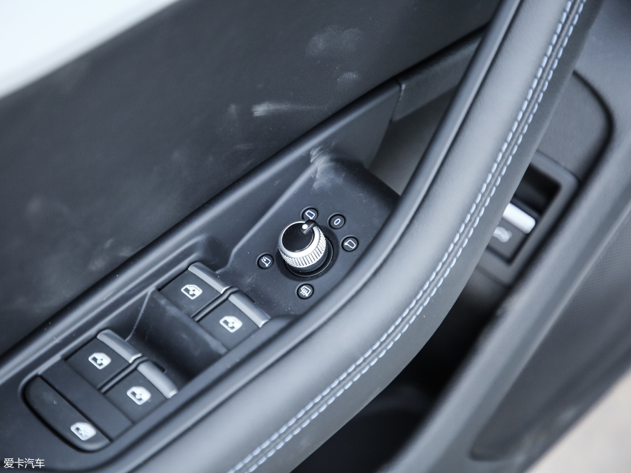 2019WA4L 40 TFSI \ V