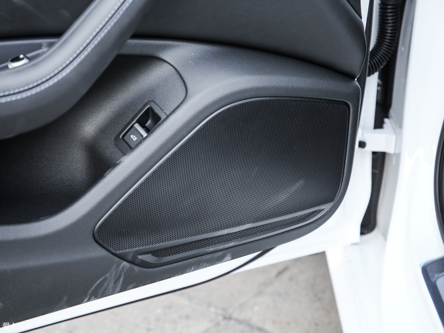 2019WA4L 40 TFSI \ V