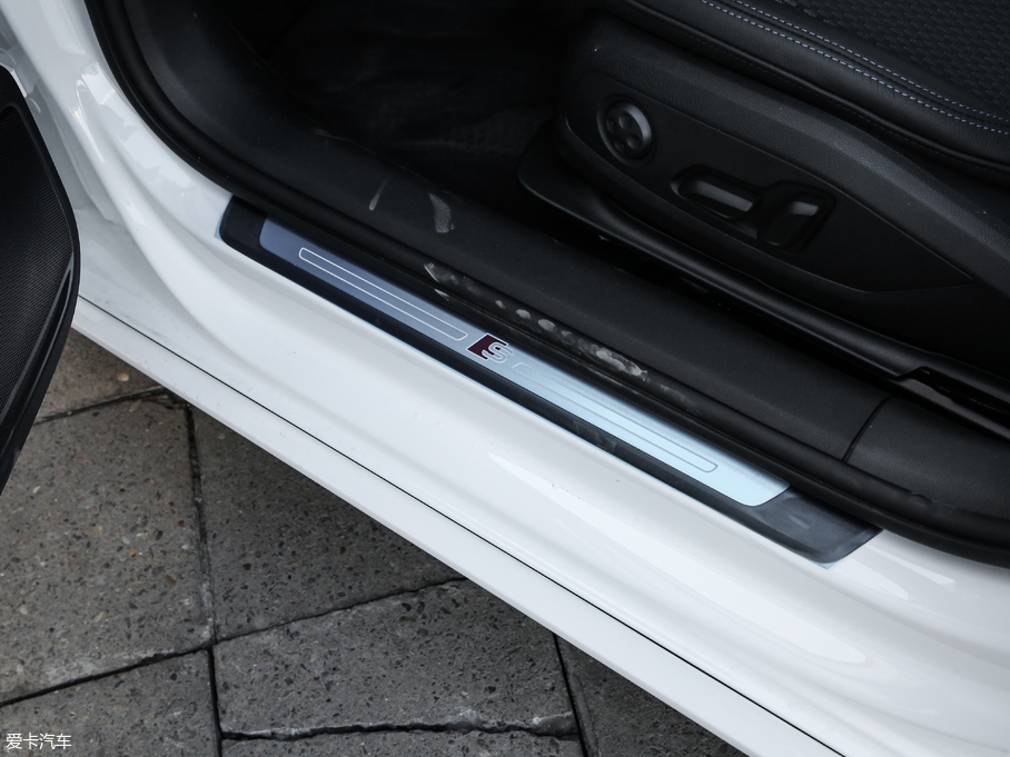 2019WA4L 40 TFSI \ V