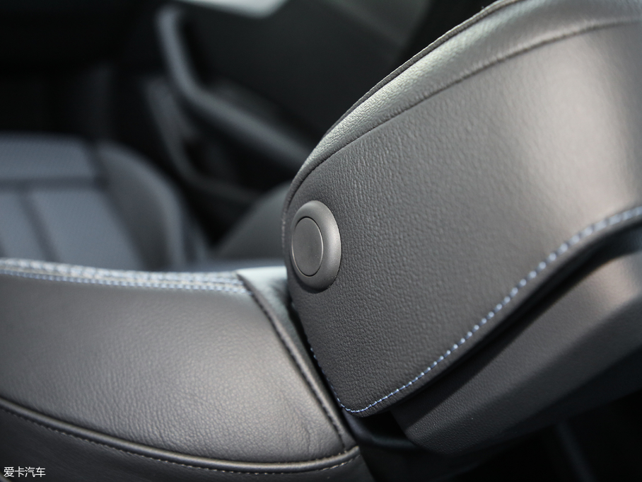 2019WA4L 40 TFSI \ V