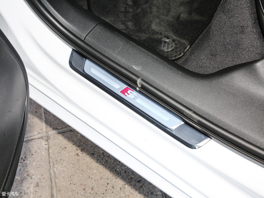 2019WA4L 40 TFSI \ V