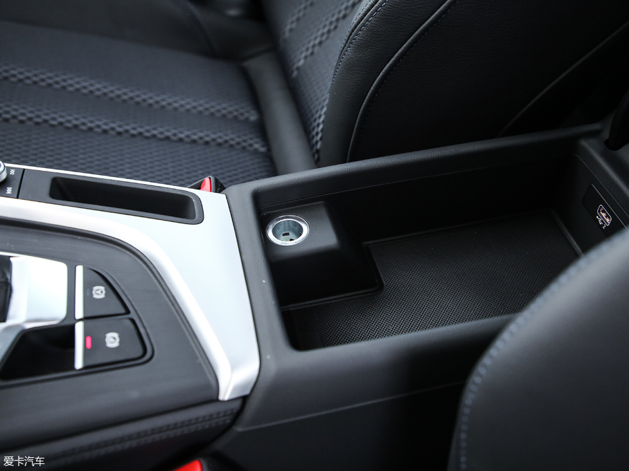 2019WA4L 40 TFSI \ V