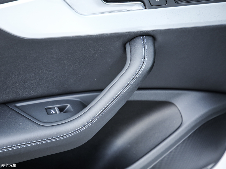 2019WA4L 40 TFSI \ V