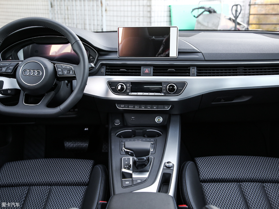 2019WA4L 40 TFSI \ V