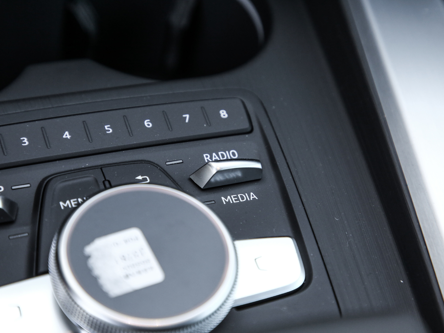 2019WA4L 40 TFSI \ V